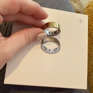 Oura Ring Gen 4 Heritage Gold | Size 8 | Sleep + Health Tracker